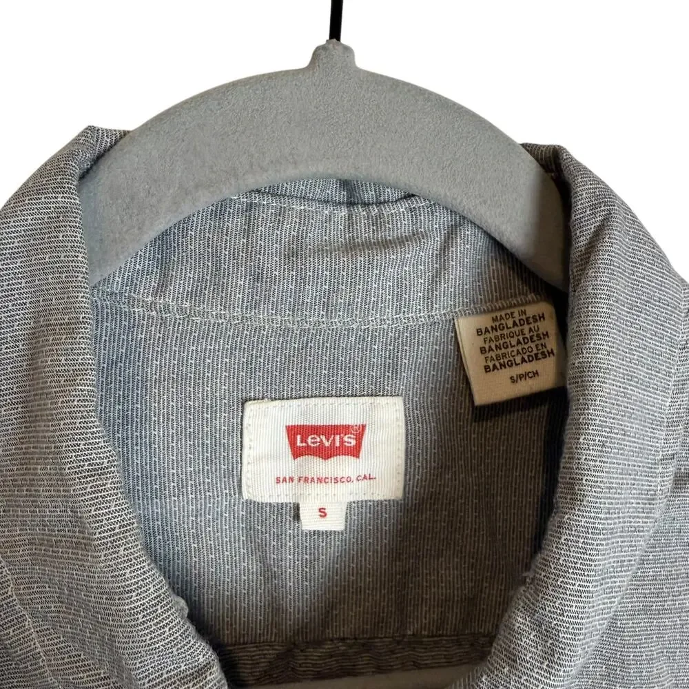 Levi's Shirt Men's Small‎ Gray Round Hem Pockets Long Sleeve Casual Button-Down
